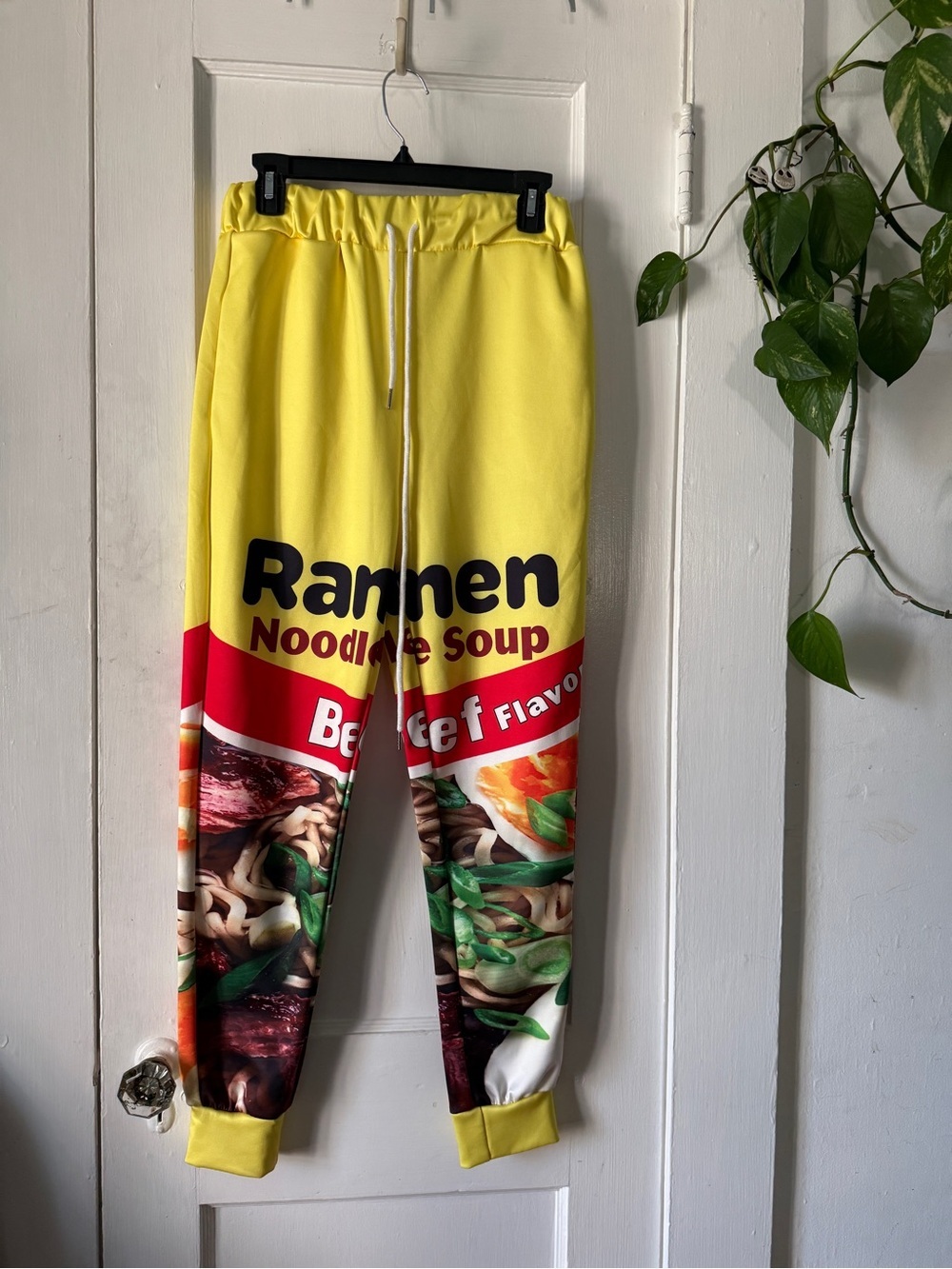 Novelty Yellow 'Ramen Noodle Soup' Graphic Joggers size M